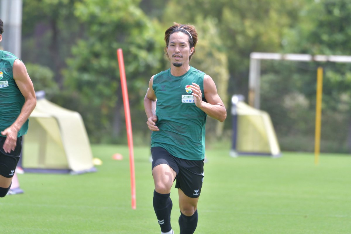 激レアBobbyCharltonSoccerClinic ジェフユナイテッド市原 ジェフユナイテッド市原・千葉【公式X】 on X: 