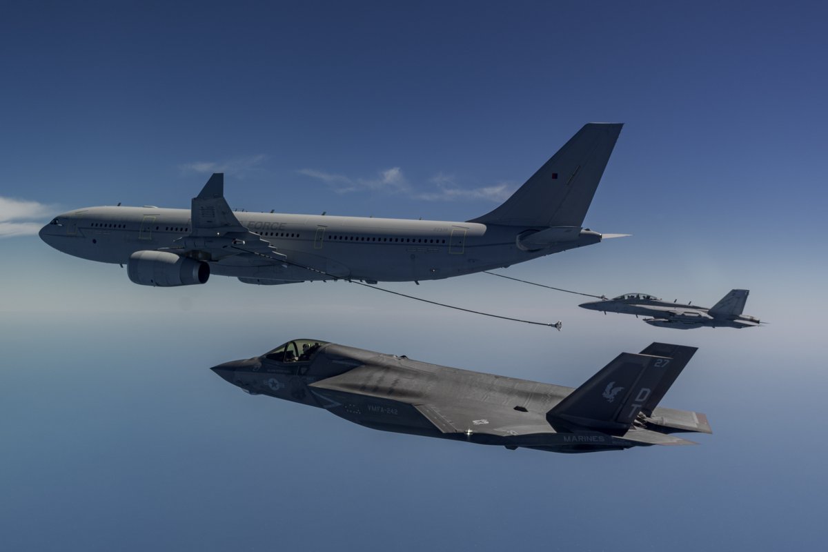 AusAirForce's tweet image. There’s nothing better than flying together. 🤝
During Talisman Sabre 2025 the #AusAirForce, @RoyalAirForce, @USMC, @PACAF took to the world’s premier airspace over the Northern Territory.
TS25 provides #YourADF the opportunity to practice high-end warfighting.