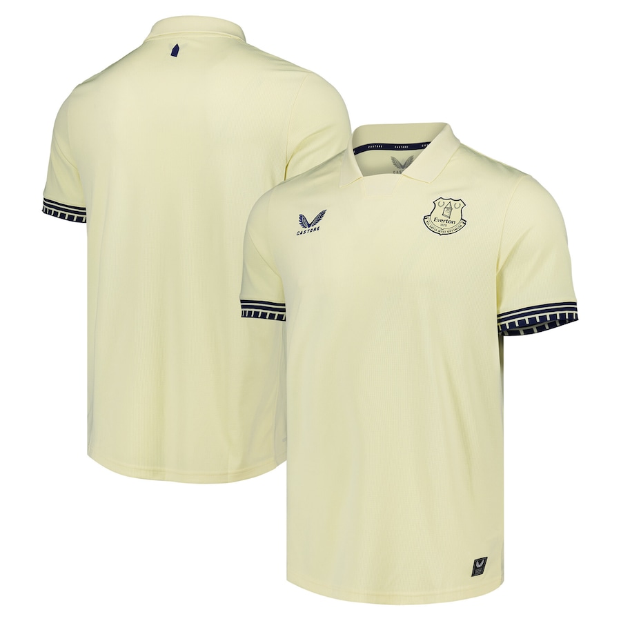 grandoldteam's tweet image. That's the first @Everton shirt I've bought for myself since 19-dickety-two...