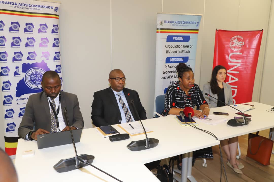 UNAIDS_UG's tweet image. Happening right now: @UNAIDS, in partnership with @aidscommission, @MinofHealthUG, and @PEPFAR, has organised a media briefing on the Global AIDS Update and zooming in on the country🇺🇬 Estimates.