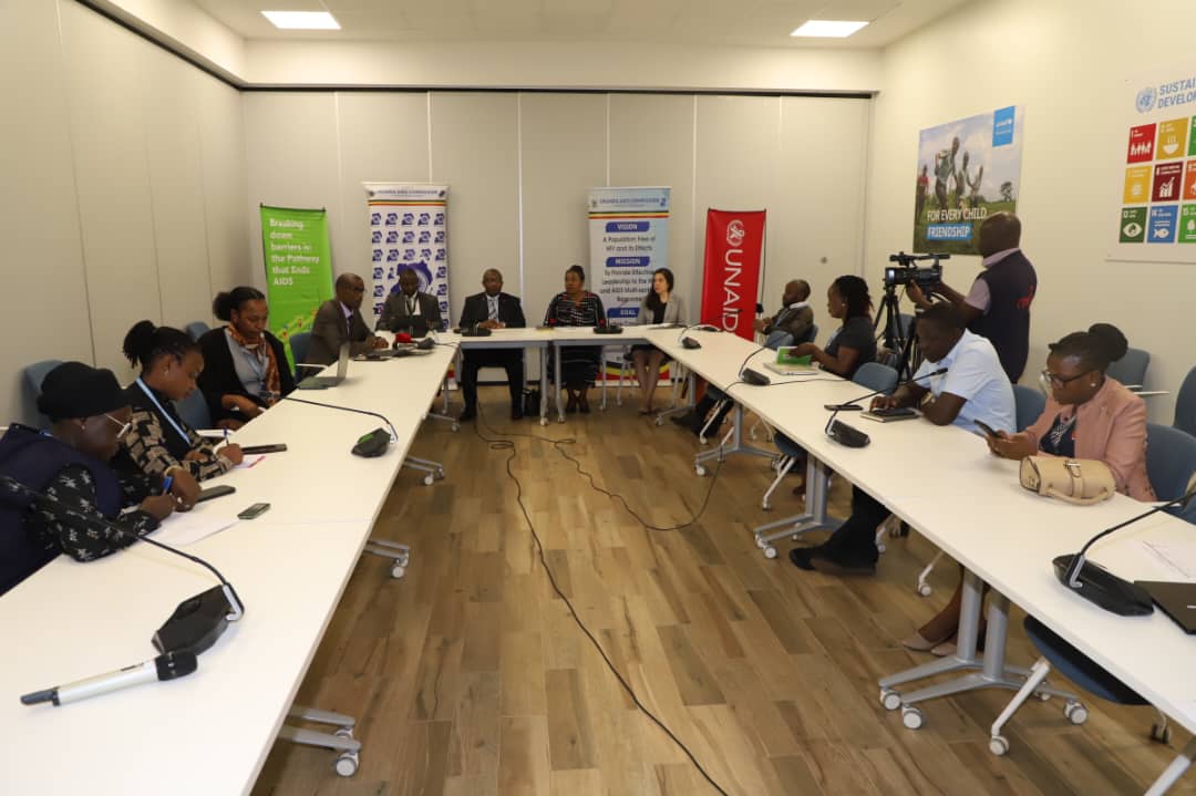 UNAIDS_UG's tweet image. Happening right now: @UNAIDS, in partnership with @aidscommission, @MinofHealthUG, and @PEPFAR, has organised a media briefing on the Global AIDS Update and zooming in on the country🇺🇬 Estimates.
