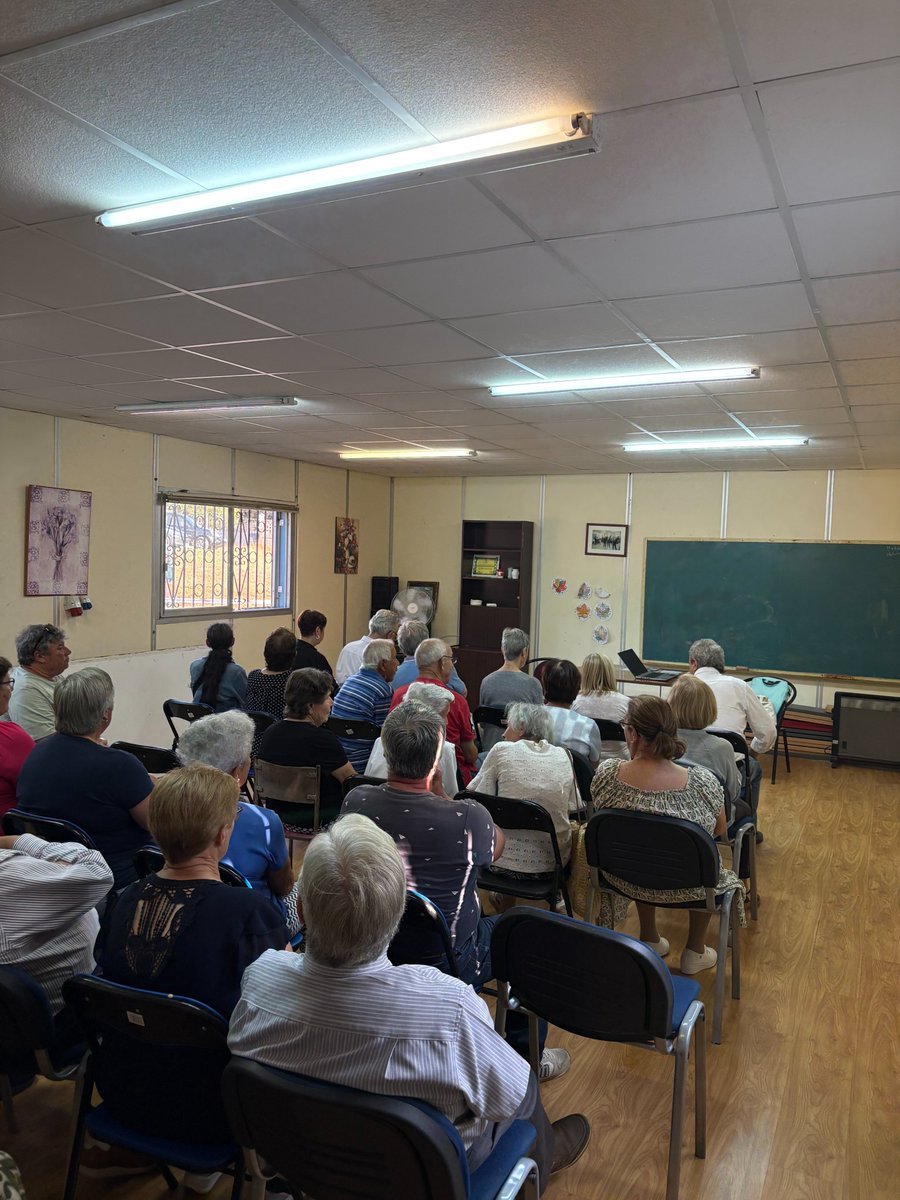 Este luns impartimos unha charla sobre a pérdida auditiva na Asociación As  Campas de Galegos.
Foi organizada pola Asociación de Maiores e Xubilados de Lugo e o Rural, en colaboración coa Federación de Asociacións Veciñais de Lugo "Lucus Augusti".
Gracias pola acollida!