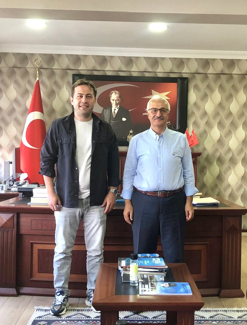 arifcapoglu's tweet photo. Bugün Gebze Kaymakamımız Sayın Mehmet Ali Özyiğit’i ziyaret etme fırsatı bulduk. Misafirperverliği ve değerli sohbeti için kendisine çok teşekkür ederim. 🙏🏻 https://t.co/iRQaeFsiKp