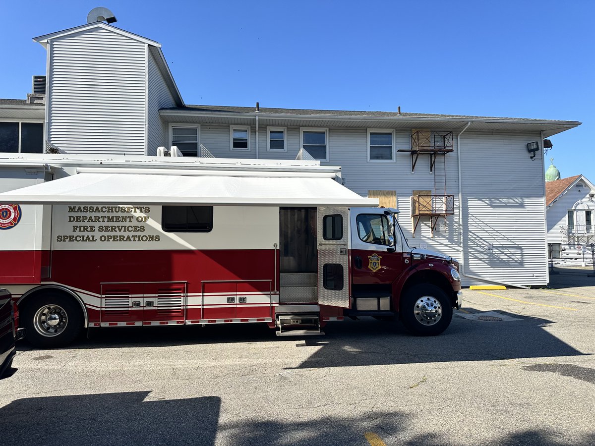 MassDFS's tweet image. Rehab 6 supported #FallRiver FD at Sunday's devastating fire. Special Ops staff were back at the scene yesterday for FR FD/PD, @MassStatePolice, @MassFireMarshal, @BristolDA, and code compliance officers. Our thoughts remain w/ the victims, survivors, families, & 1st responders.