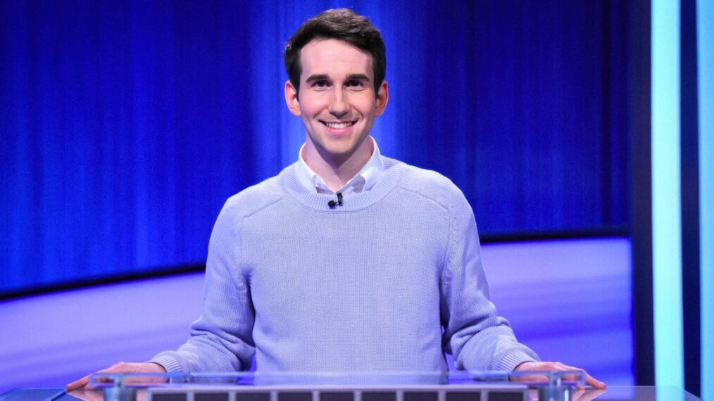 SocDemJew's tweet image. As a guy with an unblemished record of staunch heterosexuality... I feel like 99% of the male-attracted people on this site would do anything to be with him.