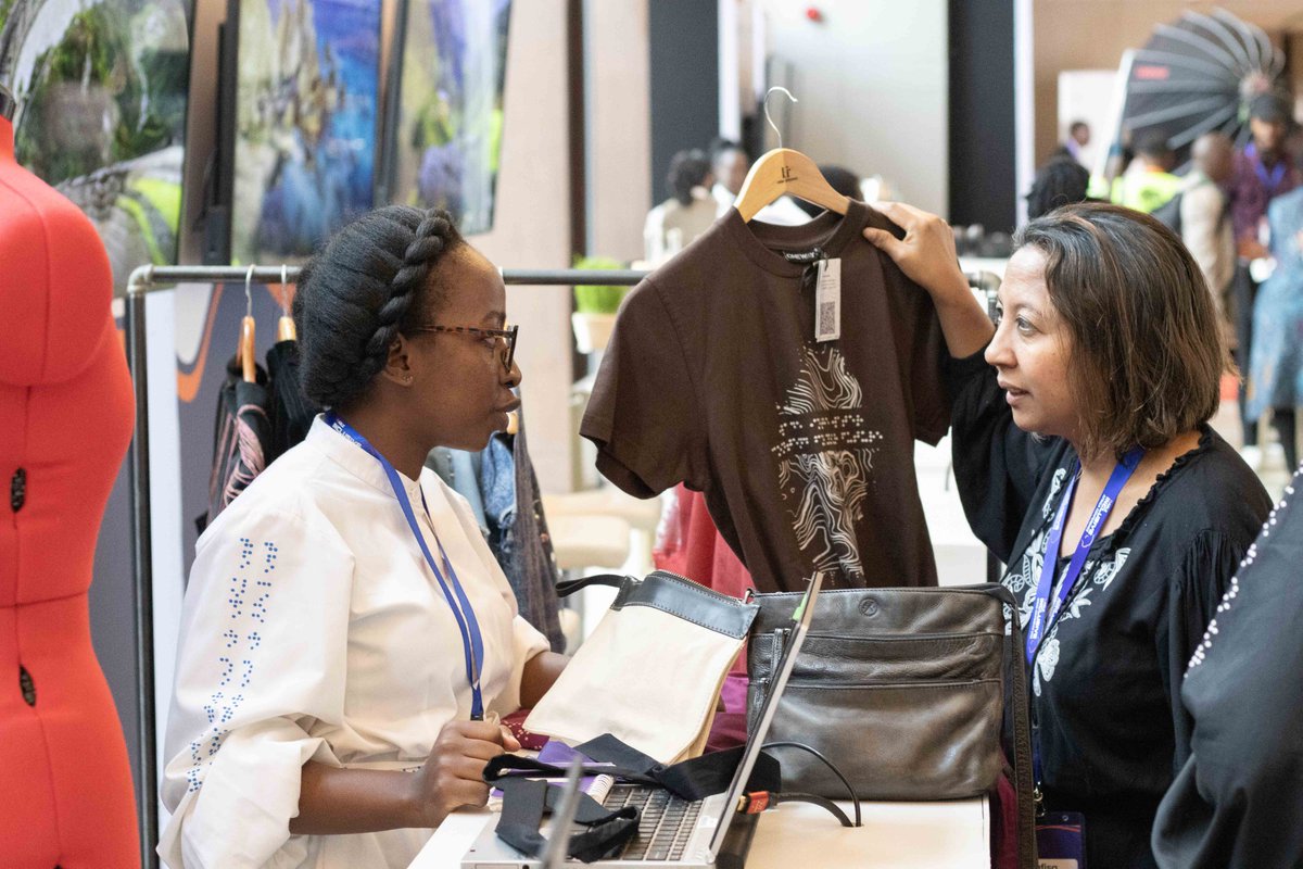 inABLEorg's tweet image. Innovator Spotlight: Angela Wanjiku at Inclusive Africa Conference 2025
At the #InclusiveAfricaConference2025, Angela Wanjiku, founder of Hisi Studio, showed her inclusive fashion innovation designed for visually impaired consumers.
Hisi Studio utilizes co-design and empathy to…