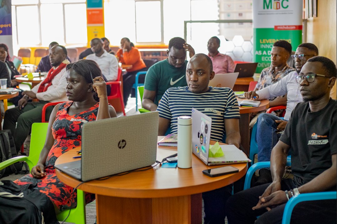 📌 The second workshop of our #BusinessModelCanvas series for the #StartupAdvisoryProgram startups is underway.

We’re diving deeper into the Advanced BMC Building Blocks, focusing on:
 🔹 Key Activities
 🔹 Key Resources
 🔹 Key Partners
 🔹 Cost Structure
 🔹 Revenue Streams