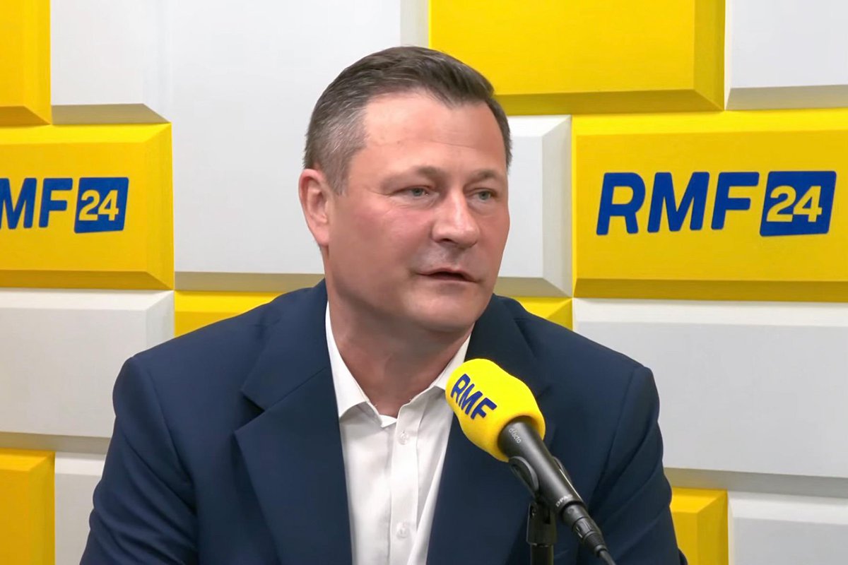 MRiTGOVPL's tweet image. Minister @KrzysztofPaszyk w Porannej #RozmowaRMF na antenie @RMF24pl o ustawie o społecznych formach rozwoju mieszkalnictwa: 🎙️ Potężne środki trafią do polskich samorządów, będą dostępne dla podmiotów budownictwa społecznego. Liczę, że ostatecznie tą ustawę dowieziemy i damy…