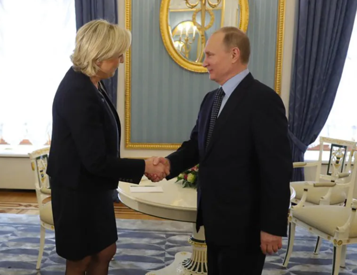 Responsable de 2200 attaques en France, l’immense groupe cybercriminel prorusse «NoName057(16)» a été démantelé. 
Le groupe «hacktiviste» cybercriminel prorusse financé par le Kremlin, qui paralysait entreprises et collectivités locales, comptait 4000 affiliés qu’il rémunérait en