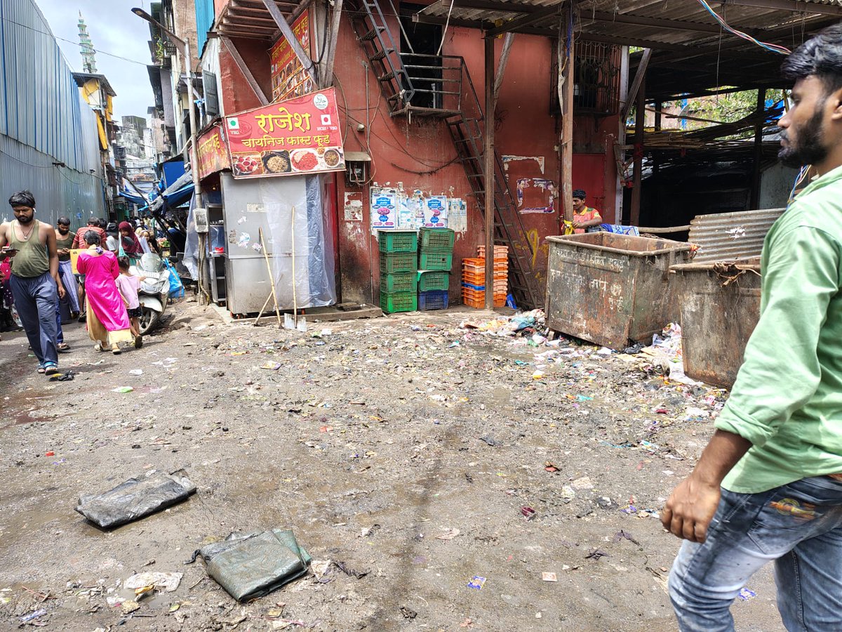 <a href="/ataulkhan09/">Er Ataul Khan</a> <a href="/mybmc/">माझी Mumbai, आपली BMC</a> <a href="/mashrujeet/">Jeet Mashru</a> <a href="/fpjindia/">Free Press Journal</a> <a href="/zoru75/">Zoru Bhathena</a> <a href="/HTMumbai/">HTMumbai</a> <a href="/harbhajan_singh/">Harbhajan Turbanator</a> <a href="/Dharavi12/">DharaviMumbai🏘️</a> <a href="/CitizensDharavi/">Dharavi Citizens®️</a> <a href="/AAPMumbai/">AAP Mumbai</a> <a href="/zeeshanBabaS/">Zeeshan Siddique</a> <a href="/narendramodi/">Narendra Modi</a> Your complaint has been attended.