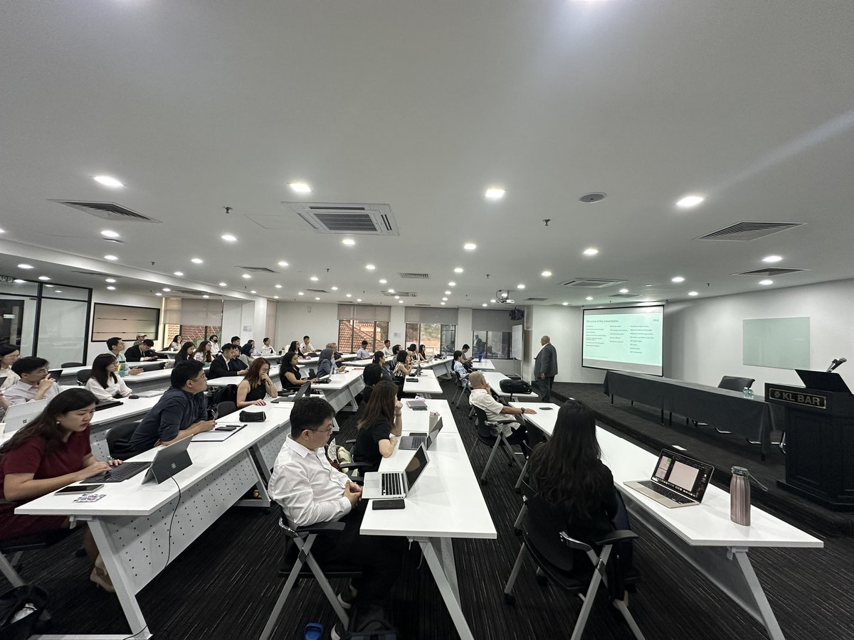 rene05x's tweet image. Great session on Crypto&Blockchain regulatory and legal landscape in 🇲🇾 Malaysia today. Can’t leak more presentation contents because it’s too juicy (=confidential) 😊
Thanks Izwan! @klbar #regulatoryclarity #malaysia #crypto #bitcoin