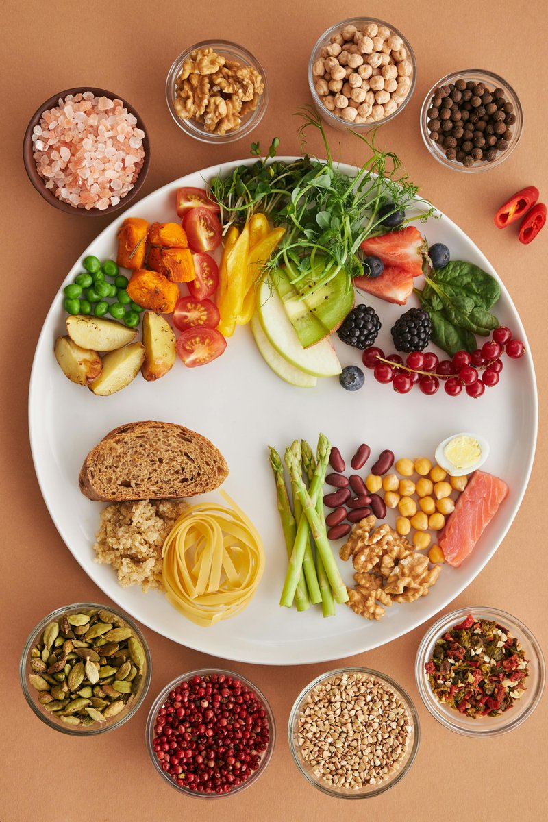 IARCWHO's tweet image. IARC researchers & partners investigating diet find higher adherence to plant-based diets – higher intakes of fruits🍊, vegetables🥦, nuts🌰, legumes🫛, whole grains🌾, vegetable oils🫒, & coffee/tea☕️ – associated with 11% reduction in #BreastCancer risk.
iarc.who.int/news-events/pl…