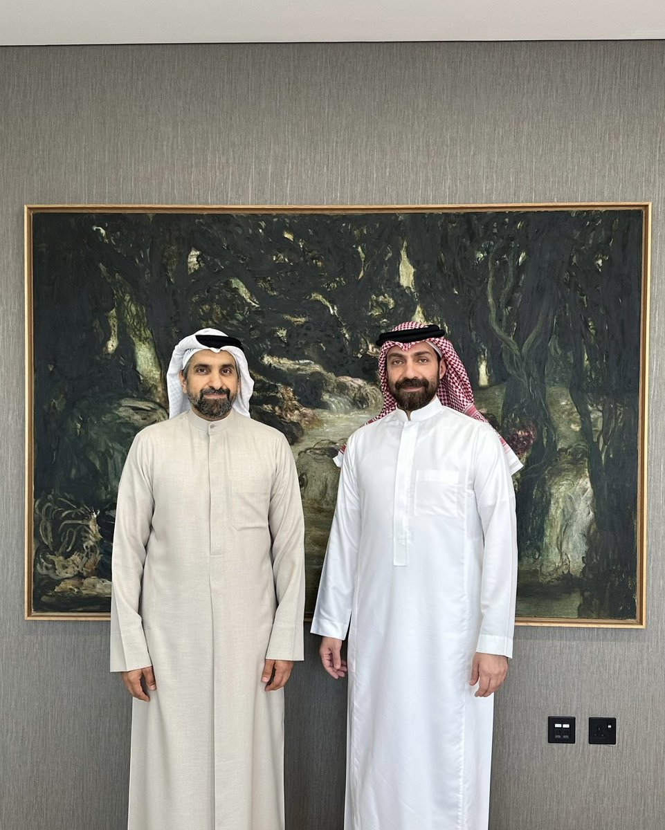 معتز قطينة (@mutazq) on Twitter photo ما الجديد الذي يمكن أن يُقال؟
<a href="/SultanAlQassemi/">سلطان سعود القاسمي</a>
سلطان سعود القاسمي غنيٌّ عن التعريف، إنساناً وفناناً وأكاديمياً، وَصوتاً ثقافياً عربياً مختلفاً عن محيطه، أخذ على عاتقه مهمّة التعريف بالفن العربي حديثه وقديمه، وإيصاله إلى العرب والعالم.
ورغم ذلك، فإنه لديه دائماً ما هو جديد، في ما الجديد الذي يمكن أن يُقال؟
<a href="/SultanAlQassemi/">سلطان سعود القاسمي</a>
سلطان سعود القاسمي غنيٌّ عن التعريف، إنساناً وفناناً وأكاديمياً، وَصوتاً ثقافياً عربياً مختلفاً عن محيطه، أخذ على عاتقه مهمّة التعريف بالفن العربي حديثه وقديمه، وإيصاله إلى العرب والعالم.
ورغم ذلك، فإنه لديه دائماً ما هو جديد، في