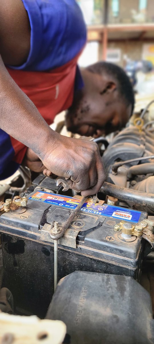 NiyoGarage's tweet image. Here to raise the stakes when it comes to motor vehicle care, inspection, repair & maintenance! Our skilled mechanics deliver expert service that is fast, reliable, and at pocket-friendly rates. Visit in Kasangati, #CallOrWhatsapp:0757001002/0776202785 #UPDF #StateHouse #Makerere