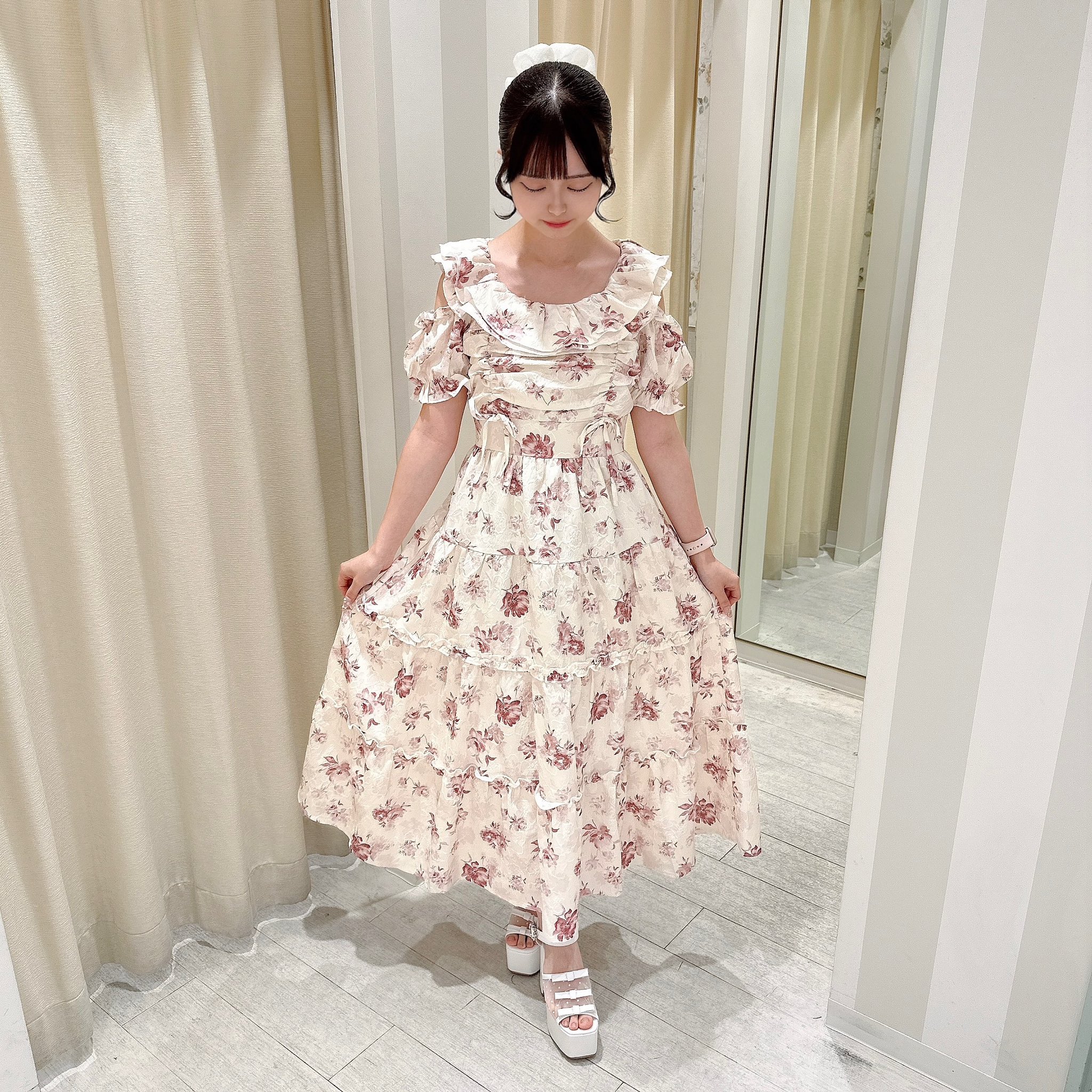 新品同様✨フォクシー 定価9万 23年 ル・パルクトップ フリルベスト 希少42 えっくす☆きゅーと15thシリーズ「Melty☆Cute/Little Punkish