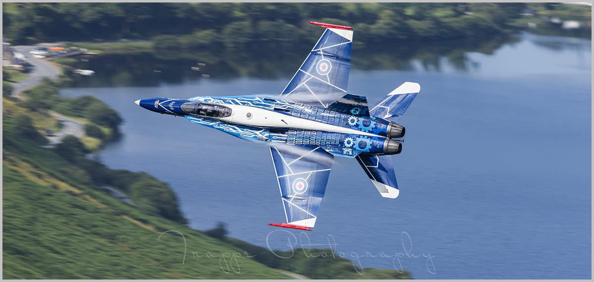 RoryTrappe's tweet image. RCAF Display CF-18 Hornet - Almost a year to the day we were fortunate to have a couple of passes from the RCAF display pilot. His call sign was "Tango". He flew it to and through the loop as if he were supercharged. An epic loop day :-) #machloop #wales #cf18 #rcafdisplay2024