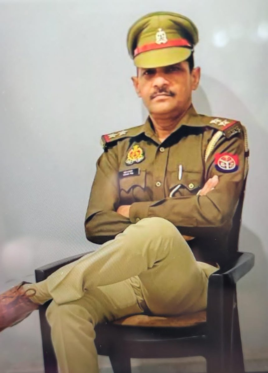 दुष्कर्म पीड़िता से दरोगा बोला एक बार मेरे साथ भी बनाओ संबंध तब करुंगा कार्यवाही.!🚨

उत्तर प्रदेश के रामपुर जिले में एक नाबालिग मुस्लिम लड़की के साथ दुष्कर्म हुआ जिसके बाद उसने थाने जाकर इसकी शिकायत की लेकिन कार्यवाही के बदले.! <a href="/Uppolice/">UP POLICE</a>