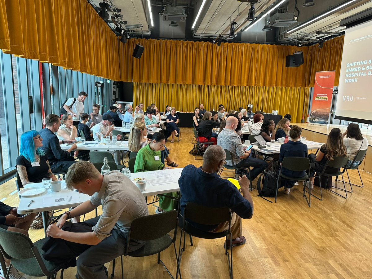 LDN_VRU's tweet image. Youth workers in 12 London hospitals are having impact.
Nearly 80% of young people in hospital due to violence reduced their risk of harm because of skilled youth workers.
We brought youth workers, NHS and councils together to look at how we build on this approach in London.