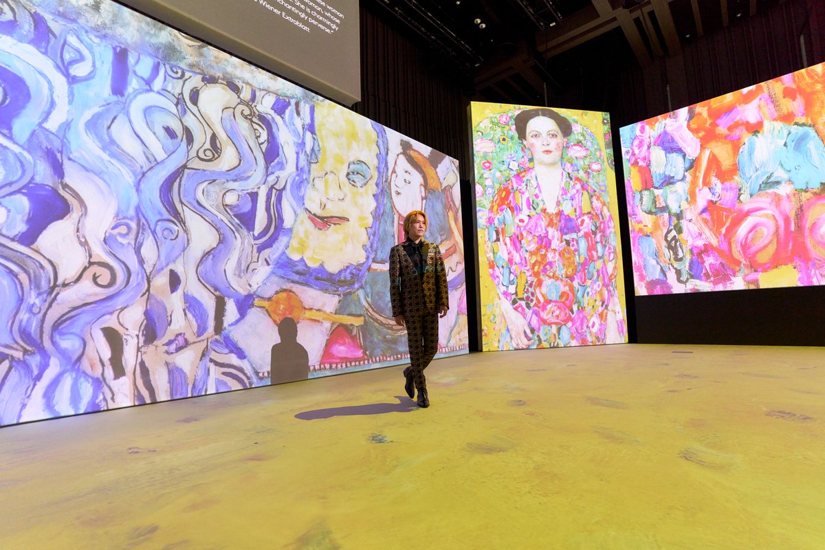 iv_tanonews's tweet image. Kis-My-Ft2 千賀健永さん
東京で世界初開催となる黄金の世界を旅する没入型展覧会
『クリムト・アライブ』東京展オープニングイベントに
華やかな黄金の衣装を身に纏って登場！

klimtalive.jp/tokyo/index.ht…

#楽しいニュース #千賀健永 #クリムトアライブ