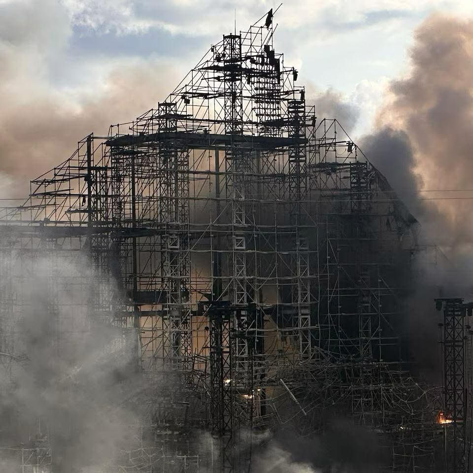 they should do unsound in the ruins of the tomorrowland stage