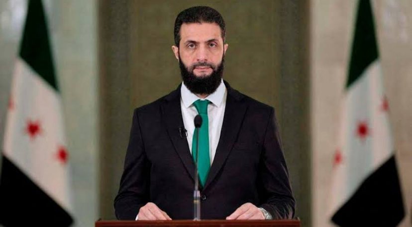 Le terroriste Jolani vient de découvrir qu’il était une petite main pour un projet expansionniste dans lequel il n’a pas sa place en Syrie.

Il rentre dans sa camionnette au petit matin, les talons hauts cassés et la perruque de travers après avoir pris sa raclée par le proxénète