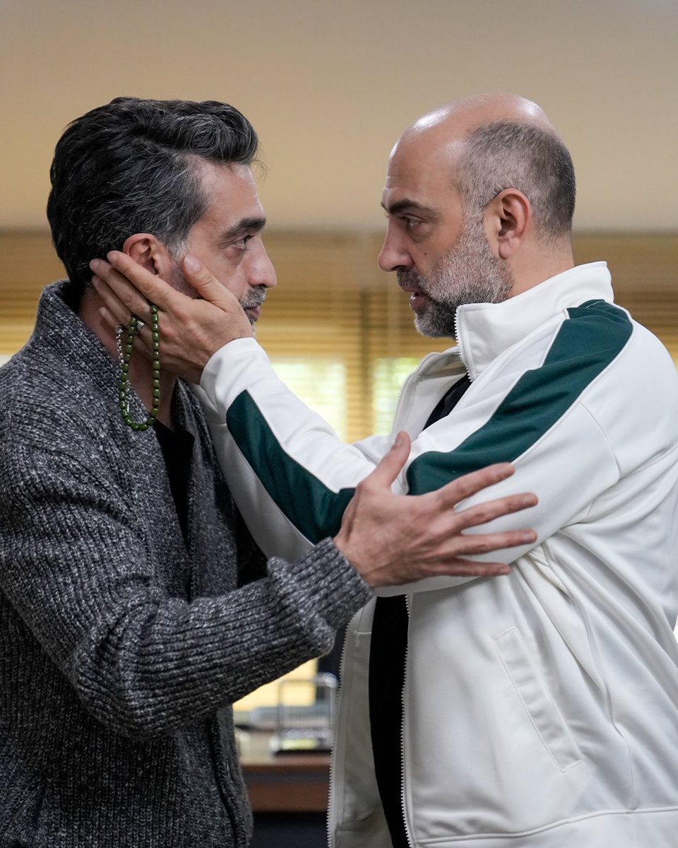 Diziden ilk görüntüler geldi. Kaosun Anatomisi ile buluşmamıza az kaldı.