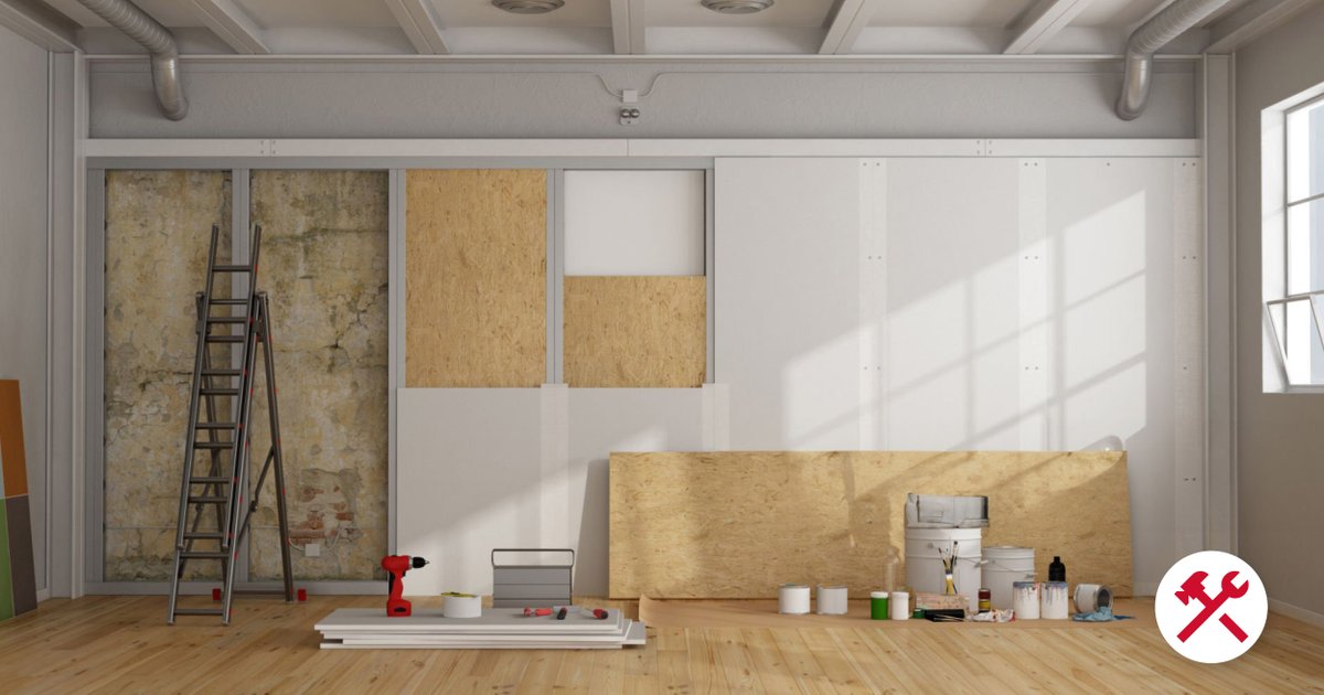 🏚️ En muchos edificios antiguos, el #confort falla: ruido 🔇 y pérdida de calor ❄️ son habituales. Como profesional de #reformas, añade tabiques interiores 🔨 para mejorar el #aislamiento y crear espacios donde se viva mejor 🏡.