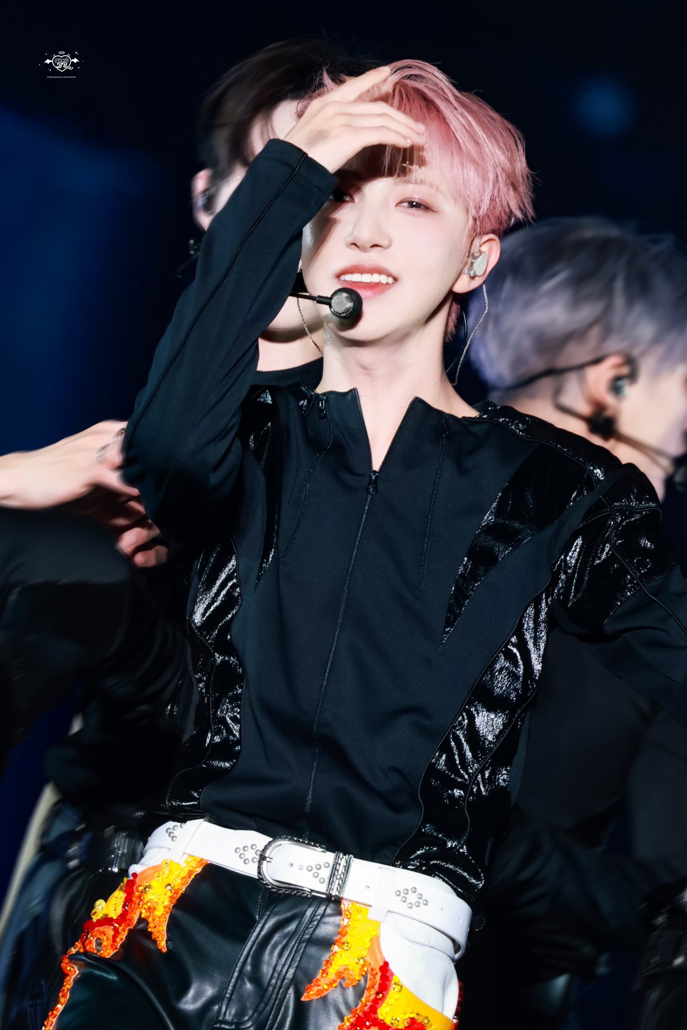 NCTDREAM ロンジュン トレカ THEDREAMSHOW 런쥔 仁俊 Dear My Yellow💛 on X: 