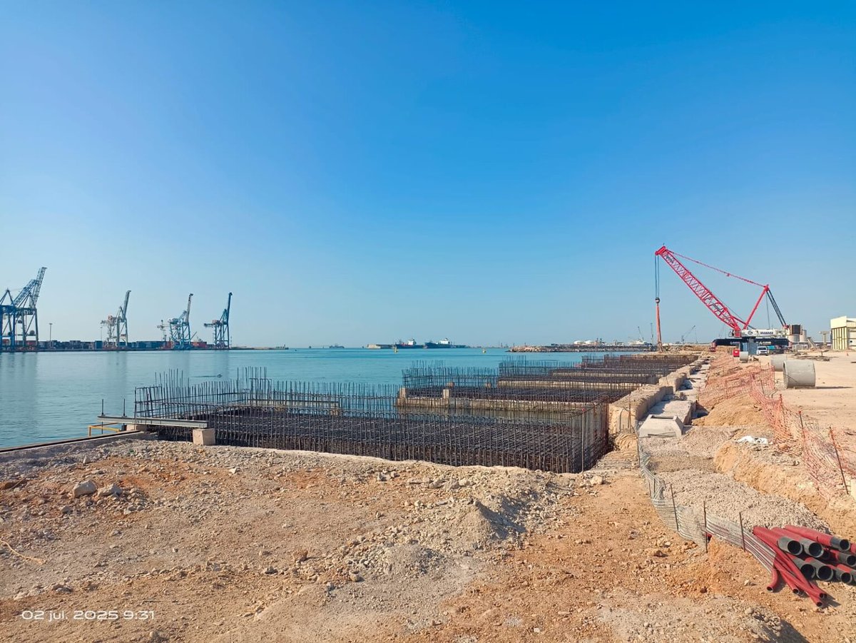 #PortCastelló avanza en las obras de acondicionamiento del muelle #transversal exterior. Cuenta con un presupuesto de 11,7 millones de euros #mejoras #puertocastellón 

portcastello.com/comunicacion/n…