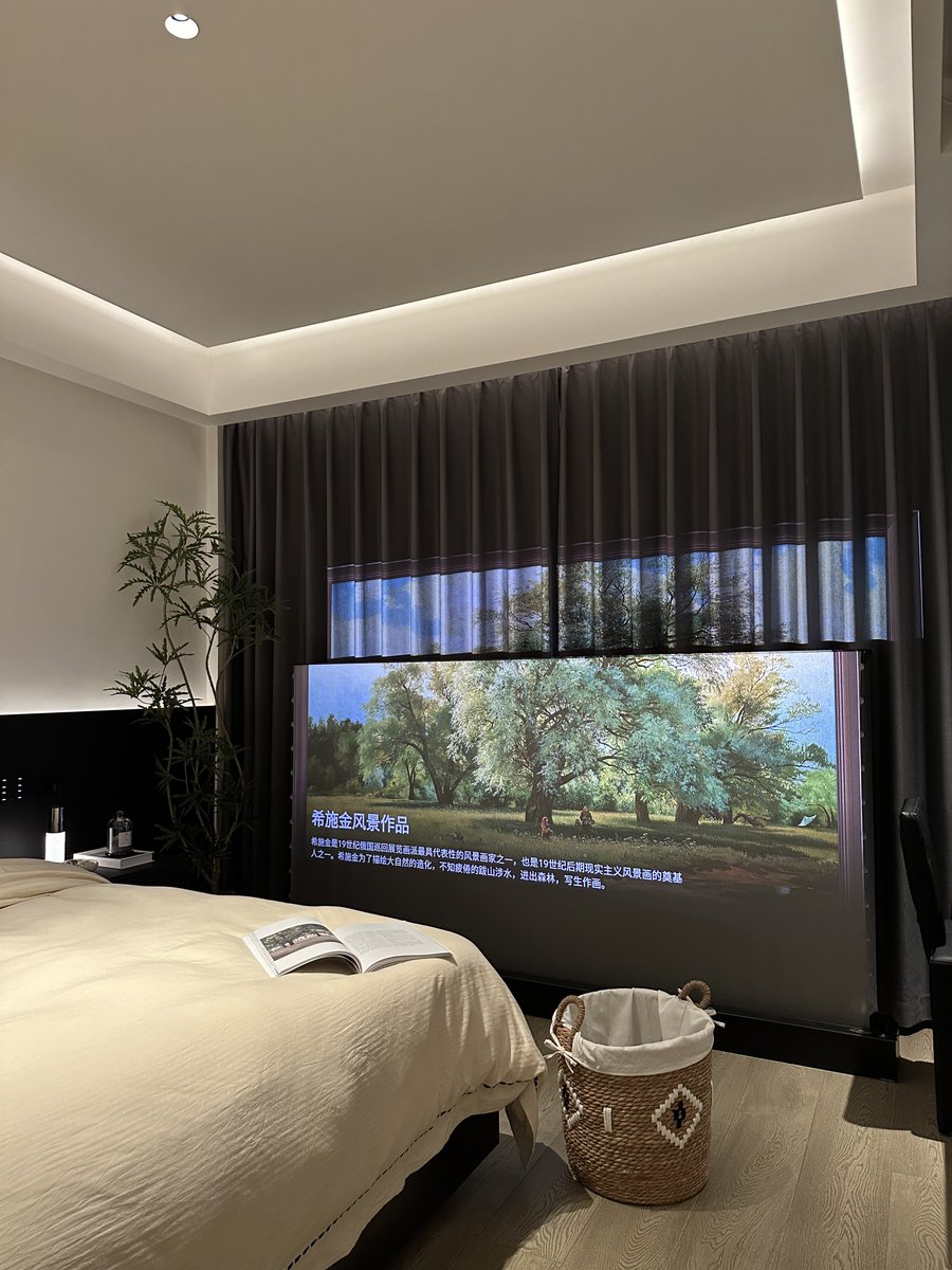 ただ、今この瞬間だけが特別。
部屋の中で過ごすささやかな幸せ。
#vividstormscreen
#ホームシアター
#おうち時間
#ホーム映画
#プロジェクター
#プロジェクタースクリーン
#日常のひとコマ
#ひとり時間
#暮らしを楽しむ