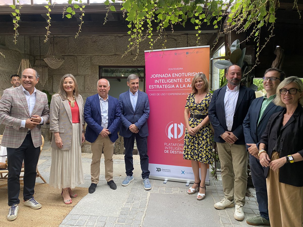 Arranca jornada #EnoturismoInteligente organizada por <a href="/SEGITTUR/">SEGITTUR</a> y <a href="/depo_es/">Deputación Pontevedra</a> en Bodegas Lagar de Pintos dedicada a analizar el enoturismo y cómo la tecnología y los datos pueden ayudar a mejorar la toma de decisiones.