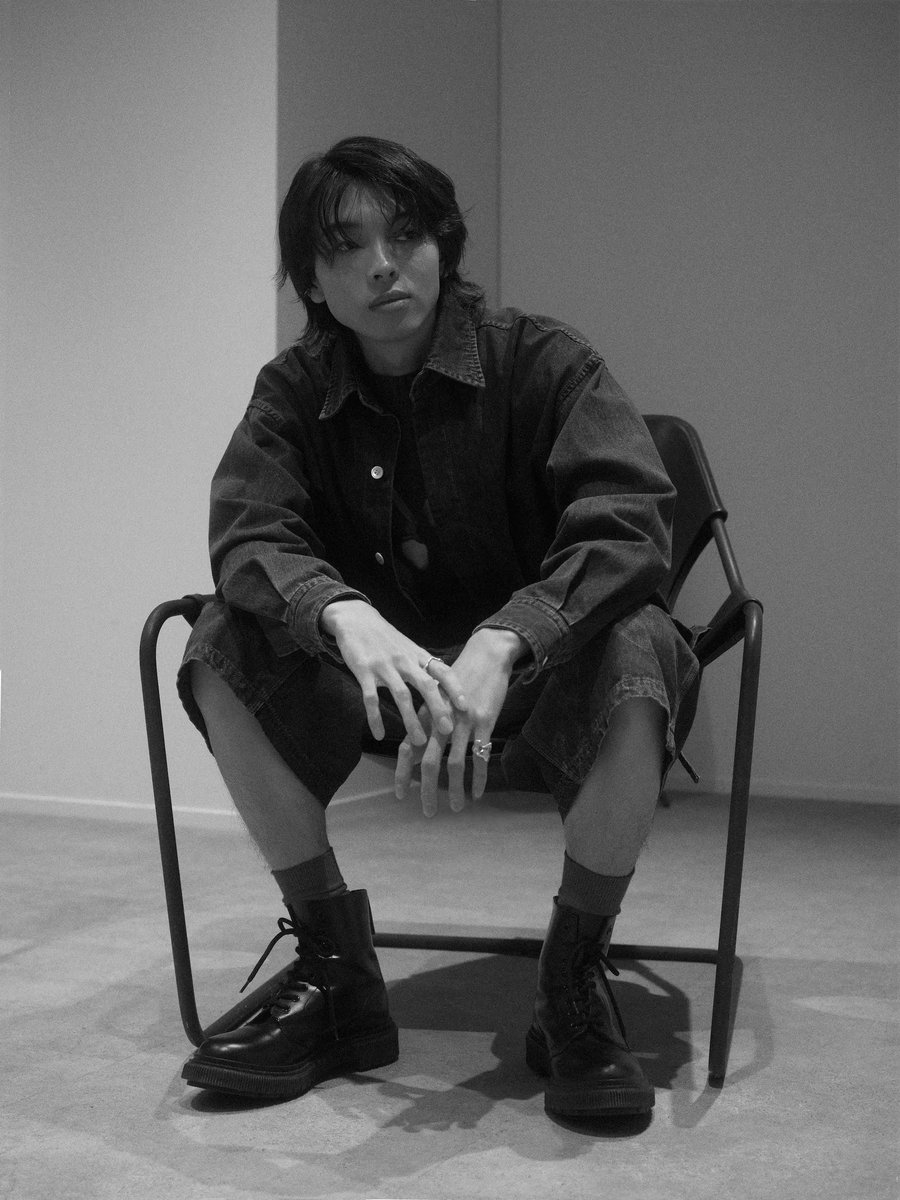 #imase さんのなかのいい曲、名曲の定義とは？「普遍的に愛され続ける曲」
voguejapan.visitlink.me/rxHuYg