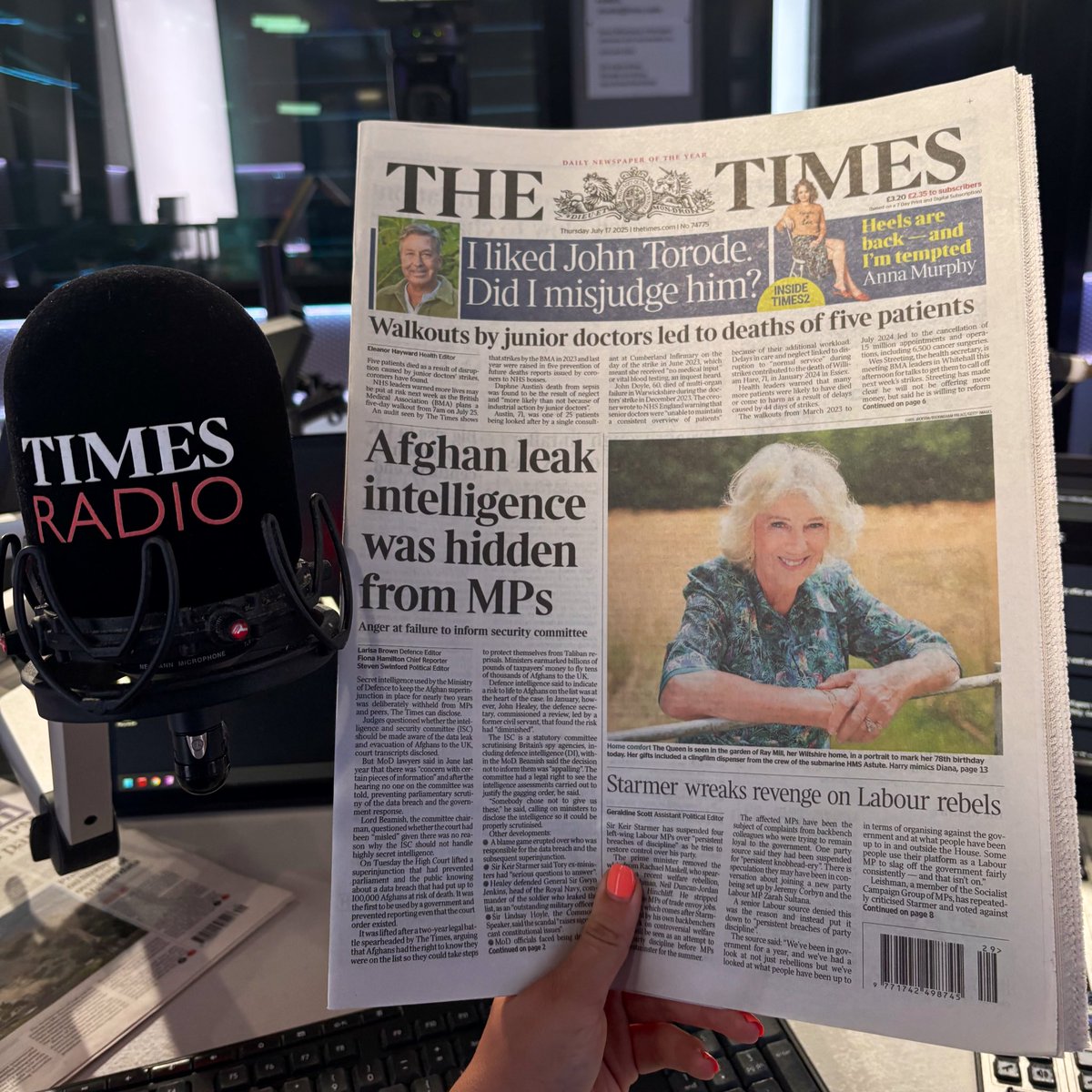 rosiewright99's tweet image. Morning! From 5am @TimesRadio:
🇦🇫 £1 billion potential compensation bill after data leak
🌹 Has the PM restored party discipline? @terrystiastny
🇩🇪 Starmer and Merz meeting on defence and immigration
☀️ Cost of holiday summer camps soars @Coram
📰 @MatthewStadlen reviews