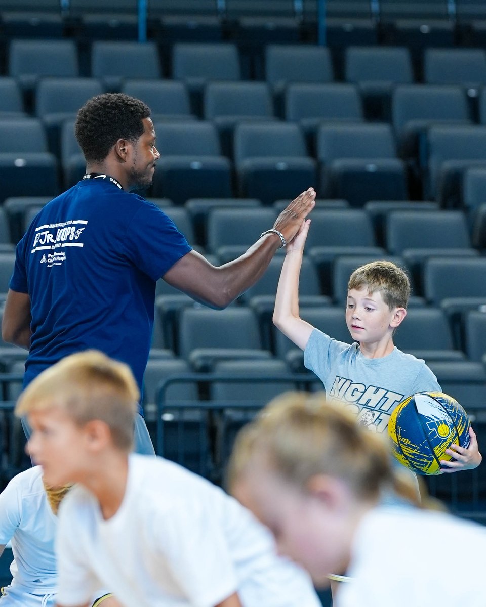 noblesvilleboom's tweet image. having a BOOMTASTIC time on day 4 of our youth basketball camp 💥