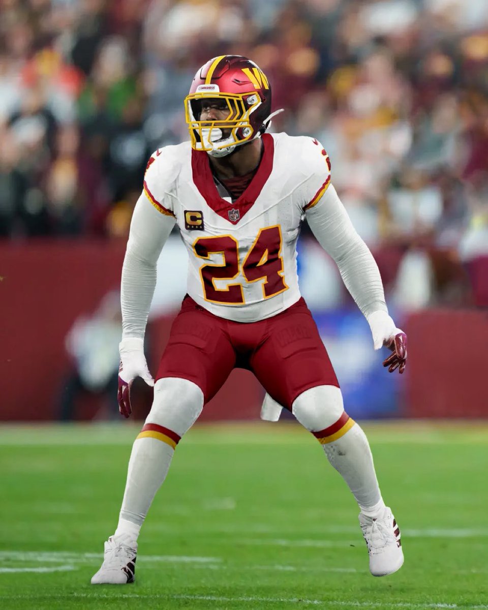 SleeperWSH's tweet image. Von Miller has signed with the #Commanders 🔥
Welcome to DC‼️
Thoughts on the move⬇️
#RaiseHail