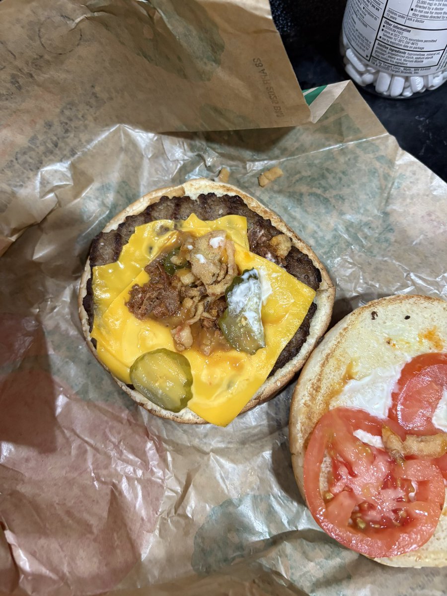 JoeKent27's tweet photo. @BurgerKing  where’s the brisket on your brisket whopper #ripoff https://t.co/yKC8GELx9H