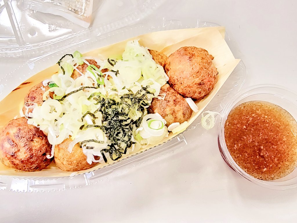 tarujiru's tweet image. 本日のお昼ご飯で〜す♪ 𐩢𐩺( ๑&apos;ч&apos;๑ )

#銀だこ の #ねぎだこ ネギトッピング‼️

銀だこと言ったら コレばかり…😆😆😆
久々に うまうまでした〰️💗

- ̗̀꒰ᐢ • ˕ • ᐢ꒱ごちそうさまでしたｧー.*

#たこ焼き