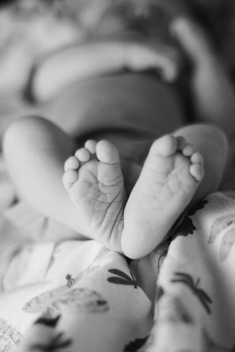 MetalGoddessJen's tweet image. The cutest little feet that I’ve ever seen, and all I have are pictures to remember them. I’ll never get to watch her use them. 😭