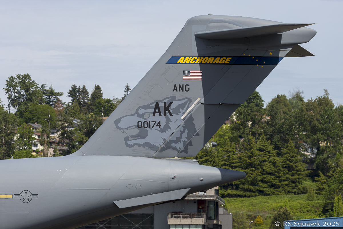 Squawk_the_Jay's tweet image. I haven't opened Lightroom in a few months, I guess since mid-May.
Have a pic of an awoo on the tail of a C-17.