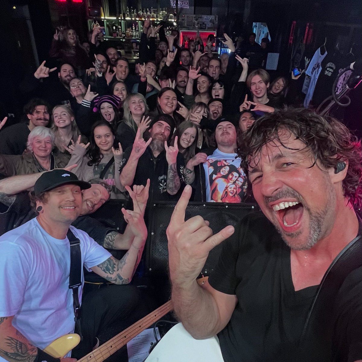 Thomas Nicholas (@tinband) on Twitter photo Last night in Wollongong was amazing and this was a Wednesday night!!! #americanpie #emonight shout out to <a href="/waywardkingsau/">waywardkingsau</a> and @rosecarleoband for rockin out!!! Last night in Wollongong was amazing and this was a Wednesday night!!! #americanpie #emonight shout out to <a href="/waywardkingsau/">waywardkingsau</a> and @rosecarleoband for rockin out!!!