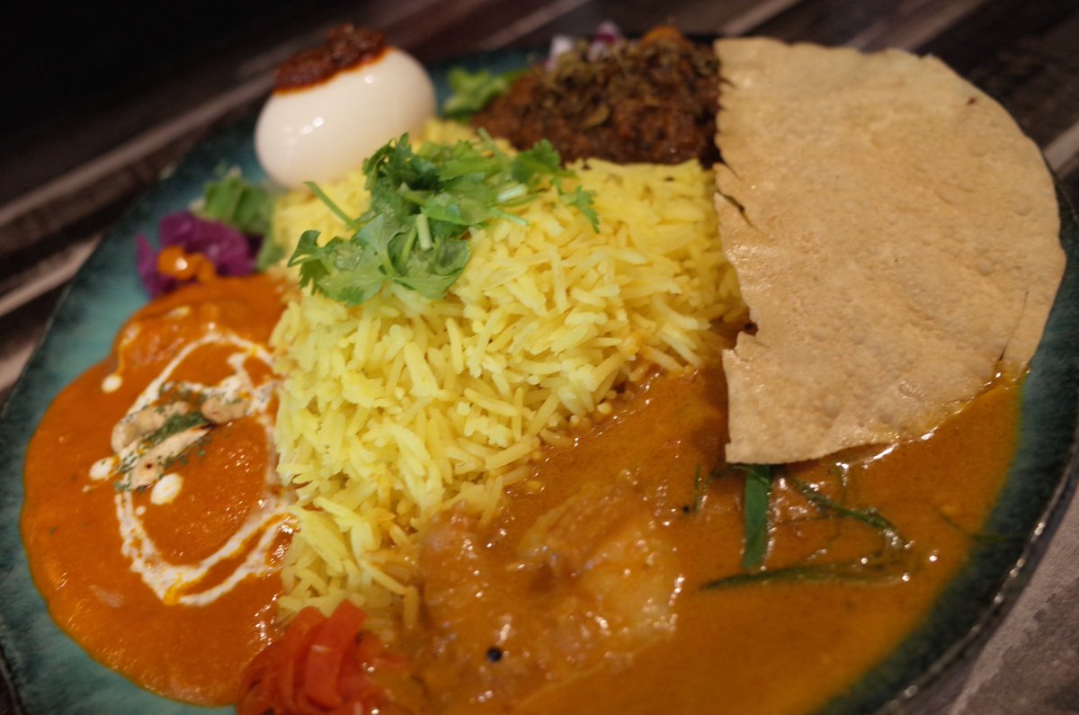 BASS_MEG's tweet image. マリモさんに教えてもらって来たんだけど…
何これめちゃくちゃ美味い！！
間違い無く人生ナンバーワンカレーだよ…
53年間知らずに生きて来たのが悔やまれるレベル。
リピート確定！！
ここカヨさんが来てる町田市合法薬物のお店だよね！？

#クリティカルホット
#ロードバイクでグルメ巡り
#GR2