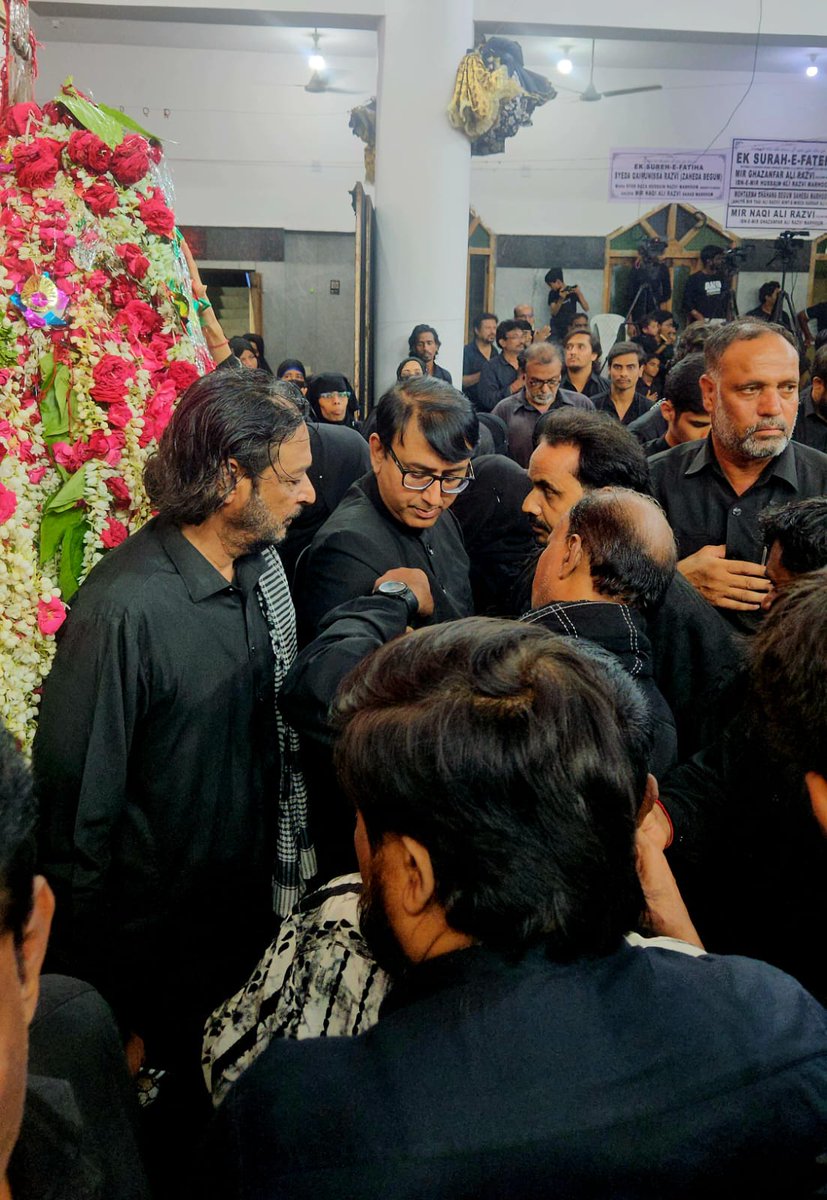 amjedmbt's tweet image. Amjed Ullah Khan (Spokesman) MBT visited Hydernagar in Malkajgiri Hydere-Karar (AS) Ashoor Khana in  Hydernagar, Malkajgiri and paid tributes to the martyr&apos;s. 

Mr Khan was received by Mir Karrar Ali Razvi (Mutawalli) Anjuman-e-Hyder-e-Karrar (AS), Hydernagar, Malkajgiri and was…