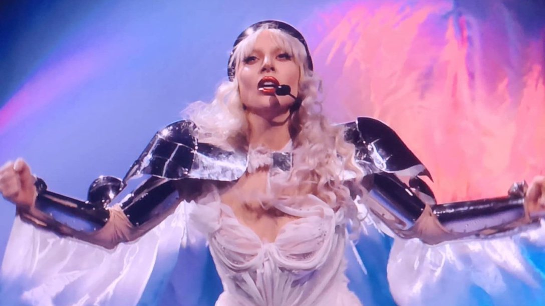 b_lilmonster's tweet image. JESUS WAS SEEN