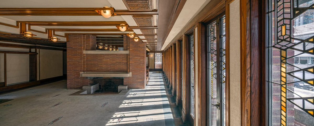 jayrizpop's tweet image. i low key stress over the smallest brand details while Frank Lloyd Wright was out here designing 500+ houses like it was no big deal, definition of locked in.