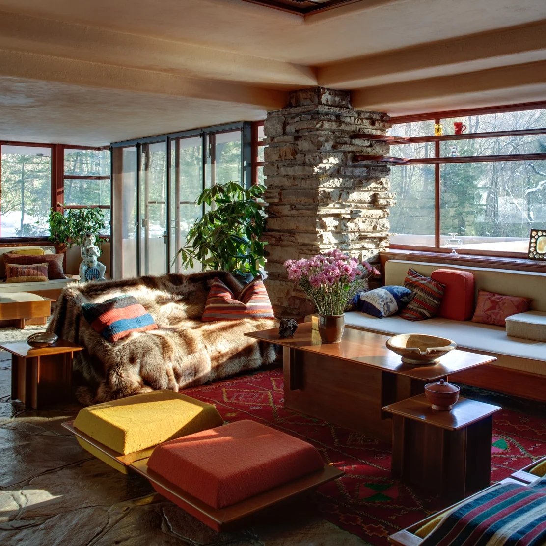 jayrizpop's tweet image. i low key stress over the smallest brand details while Frank Lloyd Wright was out here designing 500+ houses like it was no big deal, definition of locked in.