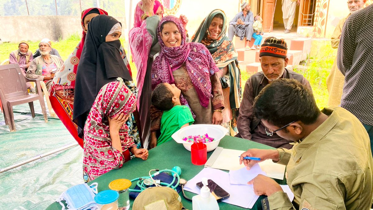 ShabanoBano's tweet photo. Indian Army conducted a medical camp at the remote village of Buzla, district Ramban, offering medical aid to 184 locals. The initiative reflected the Army’s commitment to civilian welfare and was met with heartfelt gratitude from residents. 
 #JammuAndKashmir #SadhnaSevaSuraksha
#BharatNirman
#DisttRamban
#StrongerTogether
#JoshAurJunoon
