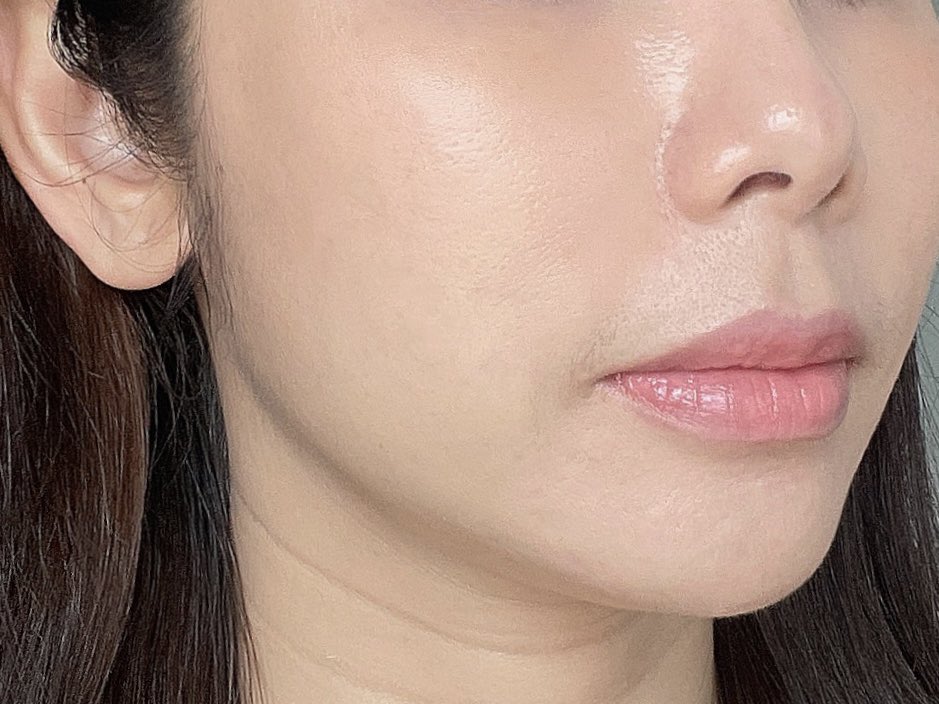 รองพื้น+คอลซีลเลอร์ตัวใหม่ SUPERMOM 🫱🏻after คืองานผิวสวยมากจริงๆ บางเบา คุมมันดี-ติดทนสุดๆ หากมีรอยสิวเยอะเอฟ concealer ไปใช้ด้วยเลย กลบรอยมิดแล้วใช้กับใต้ตาไม่แห้งตกร่อง

⭐️ถ้าชอบแต่งหน้ารอบเดียวอยู่ยาวทั้งวันแบบไม่ต้องซับต้องเติม เก็บไว้สักขวดเถอะเป็นงานผิวกันตายที่โคตรเกินคาด