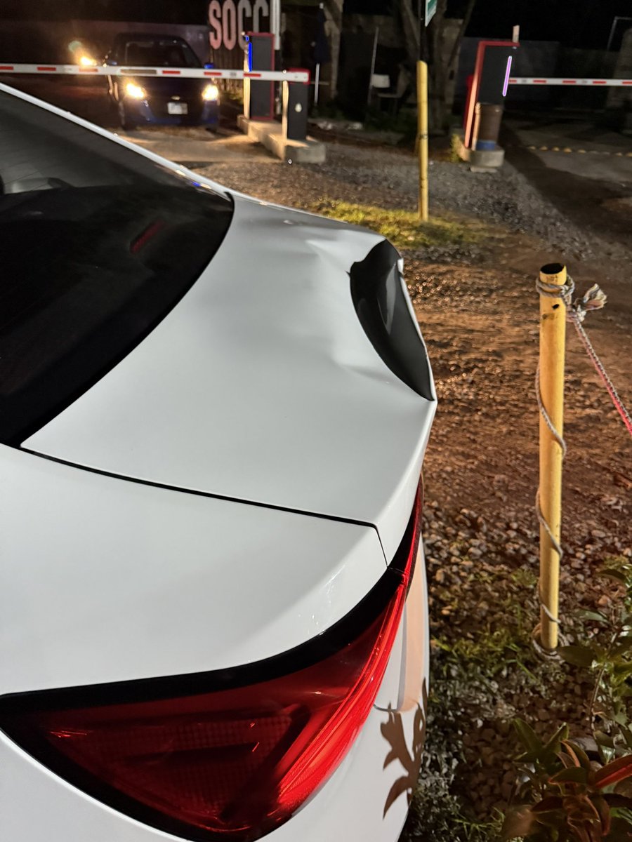 Me chocaron llegando al street haha