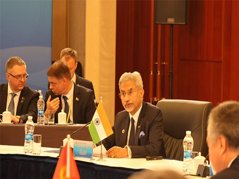 Dakshin – Global South Centre of Excellence (@dakshinnews) on Twitter photo EAM <a href="/DrSJaishankar/">Dr. S. Jaishankar</a> at SCO meet urged aid for #Afghanistan, saying the international community, particularly SCO members, must therefore step up with development assistance.
Read here: tribuneindia.com/news/world/eam…
#GlobalSouth #Development EAM <a href="/DrSJaishankar/">Dr. S. Jaishankar</a> at SCO meet urged aid for #Afghanistan, saying the international community, particularly SCO members, must therefore step up with development assistance.
Read here: tribuneindia.com/news/world/eam…
#GlobalSouth #Development