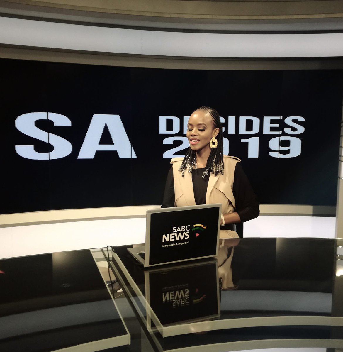 XoliswaZondo's tweet image. Happy 75th birthday SABC NEWS
I am because you are…
@SABCNews
(This was my 1st day on this iconic channel 🥹🙏🏽)